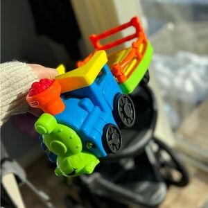 Little people zoo train